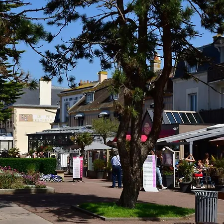 Appt Lumineux - Avec Balcon A 400m De La Apartment