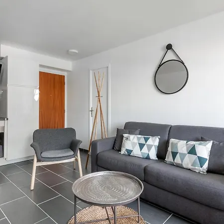 Appt Lumineux - Avec Balcon A 400m De La Apartment