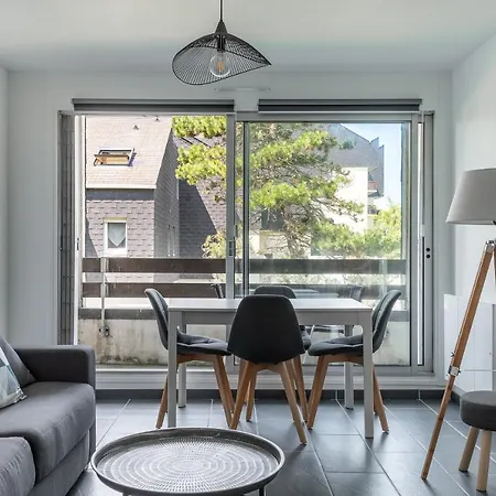 Appt Lumineux - Avec Balcon A 400m De La Daire